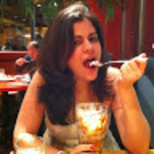 Meet your Posher, Claudia